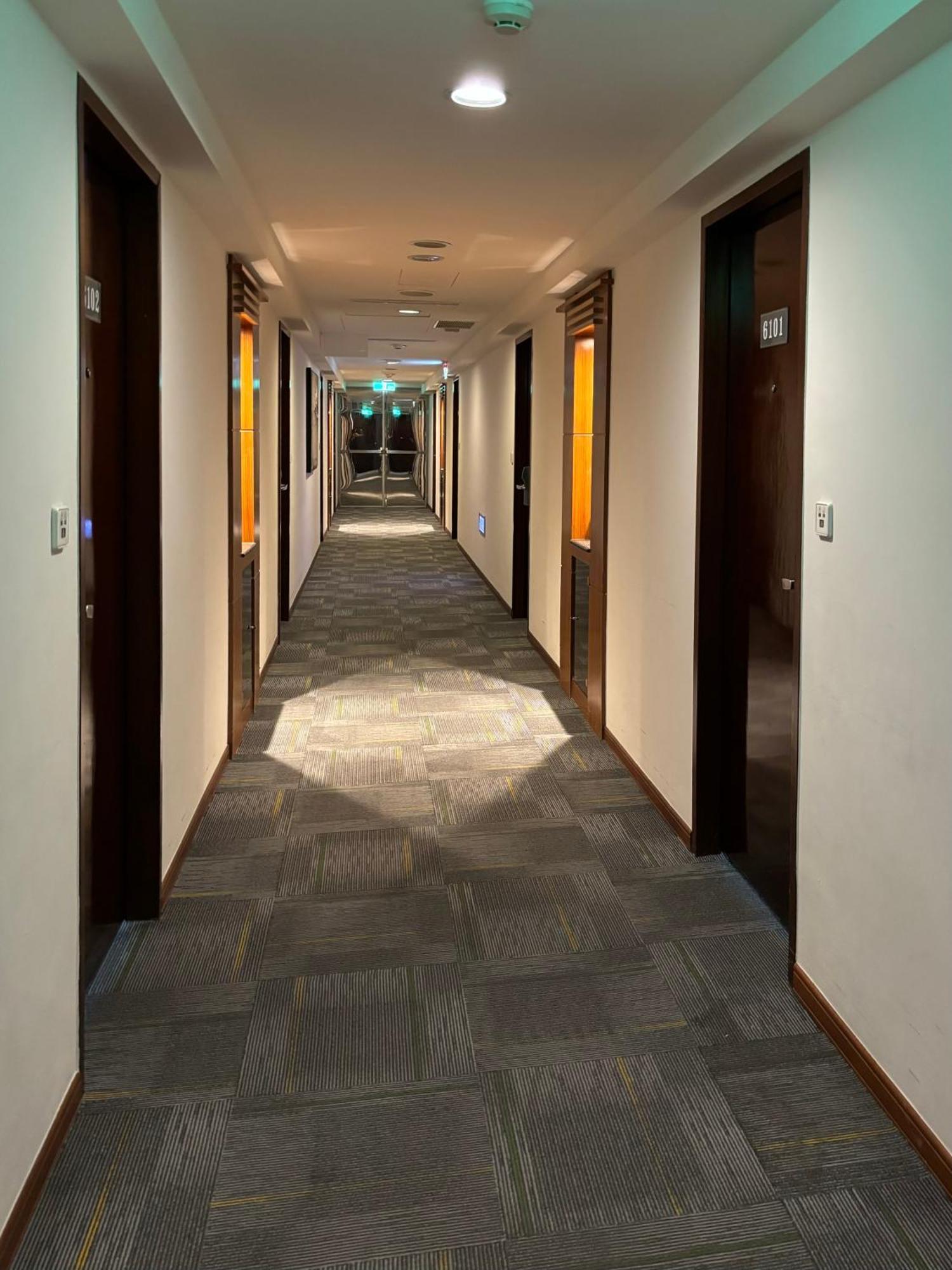 Yilan Art Spa Hotel מראה חיצוני תמונה
