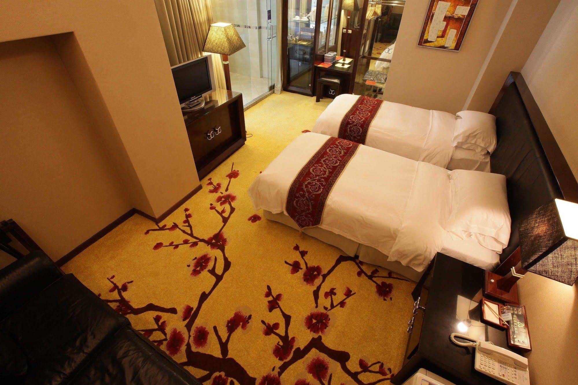 Yilan Art Spa Hotel מראה חיצוני תמונה