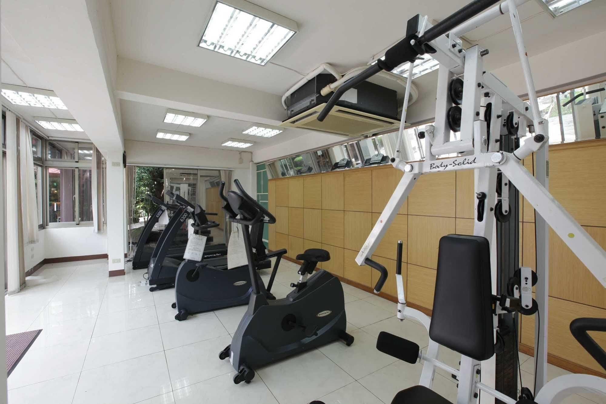 Yilan Art Spa Hotel מראה חיצוני תמונה