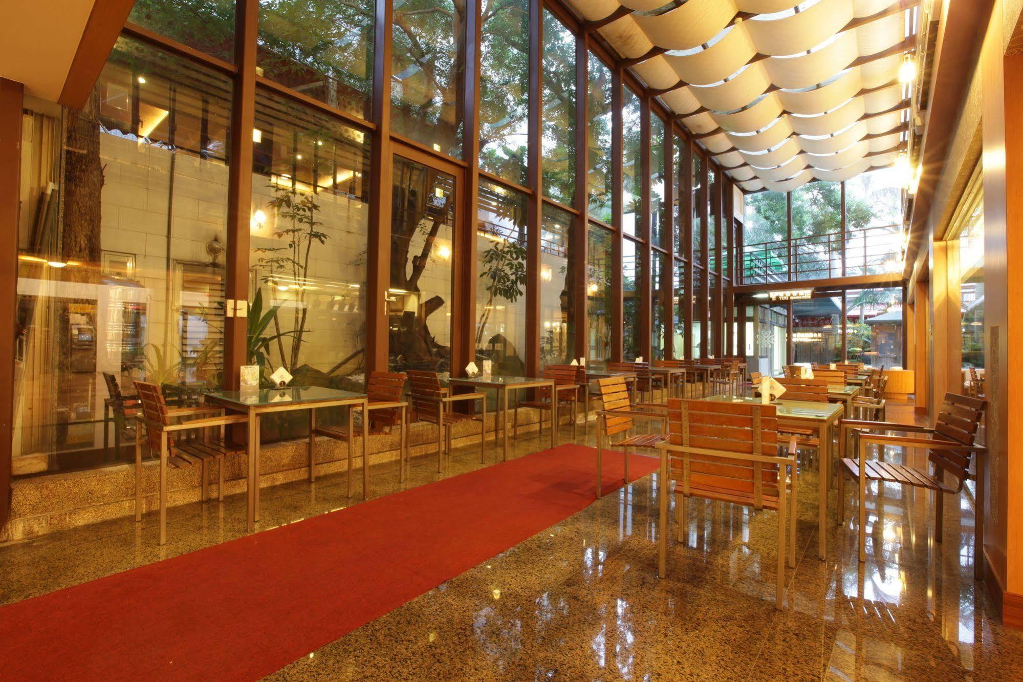 Yilan Art Spa Hotel מראה חיצוני תמונה